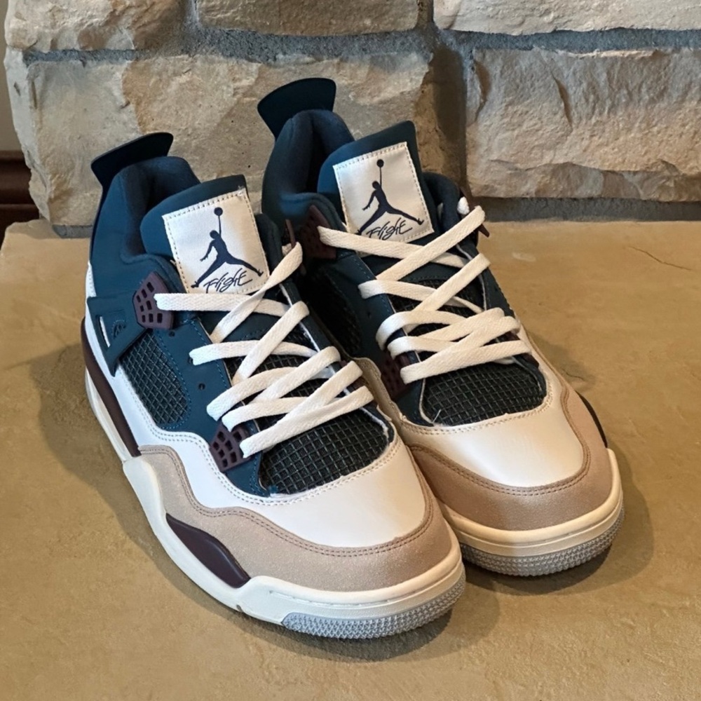 Air Jordan 4 Retro